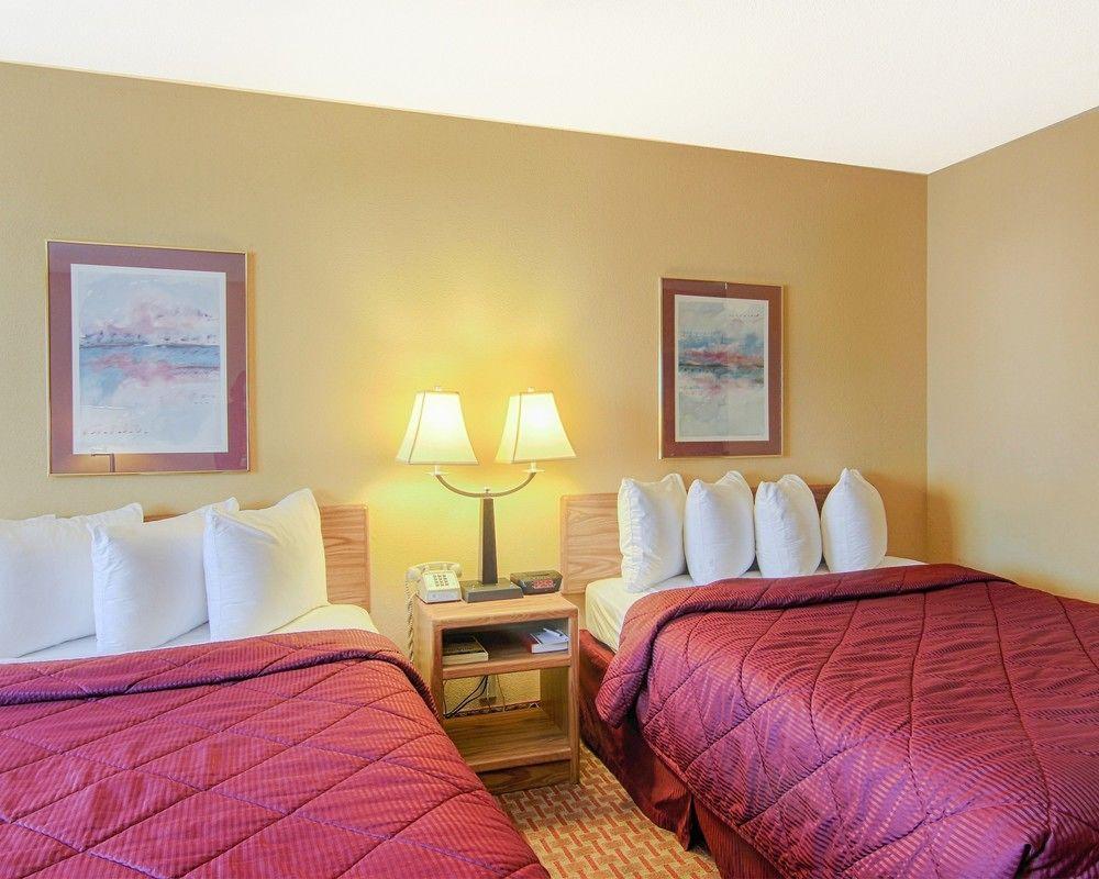 Quality Inn & Suites Wisconsin Dells Downtown - Waterparks Area Exteriör bild