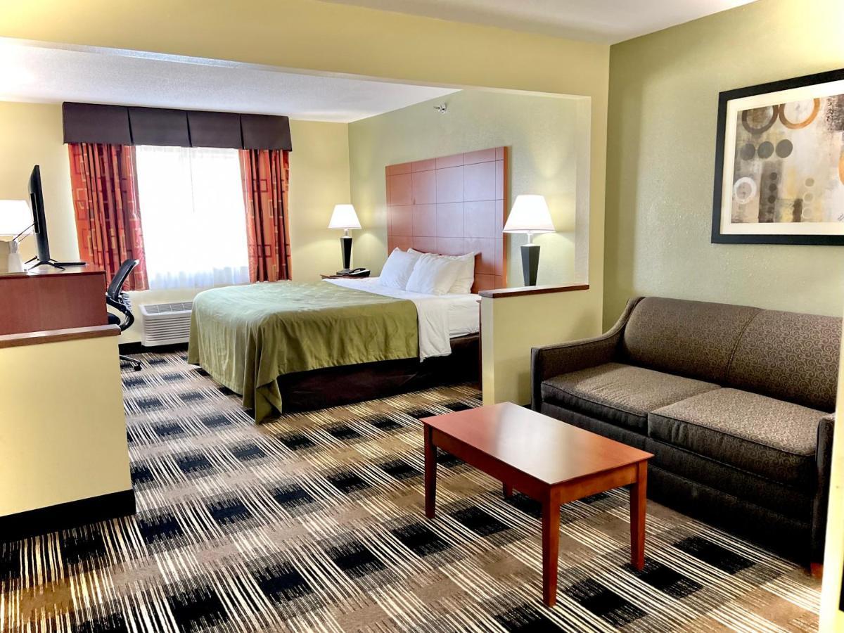 Quality Inn & Suites Wisconsin Dells Downtown - Waterparks Area Exteriör bild