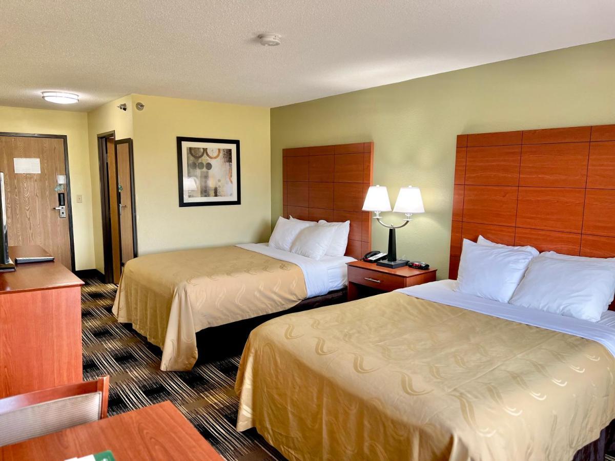 Quality Inn & Suites Wisconsin Dells Downtown - Waterparks Area Exteriör bild